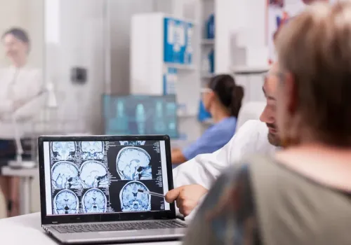 Nowoczesne leki są refundowane. Pacjenci neurologiczni nadal czekają na leczenie