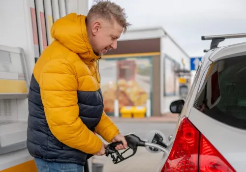 Diesel poniżej 8 zł tylko w trzech regionach. Reszta Polski płaci więcej