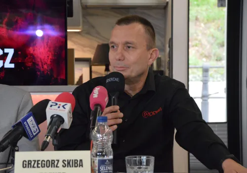 Grzegorz Skiba uhonorowany przez Bydgoszcz. Medal i wyjątkowa pamiątka dla legendy Astorii