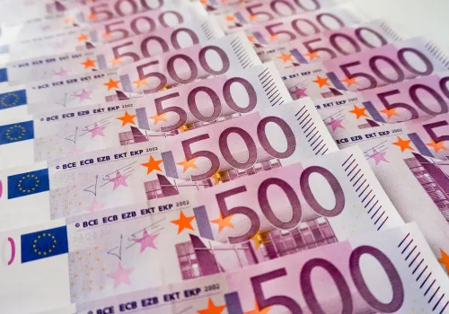 Inflacja przyspiesza, a energia drożeje. EBC podjął decyzję w sprawie stóp