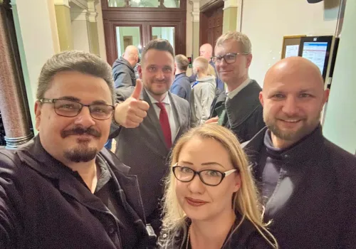 Romianowski znowu triumfuje w sądzie i zapowiada: „Będę żądać przeprosin od Piotra Krzystka”
