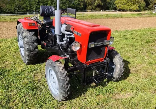 Wygląda jak Ursus C-330, ale ma silnik z Golfa. Mechanik zbudował go za 9000 zł