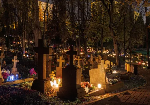 Ruszyły akcje "Znicz" i "Hiena". "Zgłaszajmy każdą niebezpieczną albo nietypową sytuację"