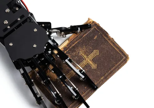 Powołał się na klauzulę sumienia i religię, aby nie musieć używać AI. Pracodawca nie miał wyboru