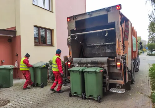 Monopolista w woj. łódzkim zarabia na śmieciach. W których miastach najdrożej?