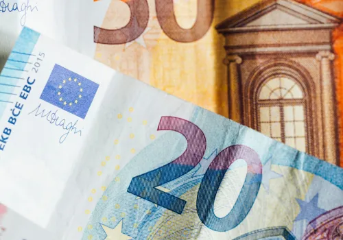 Mój znajomy czeka na tańszy kredyt. Powiedziałem mu, żeby przestał