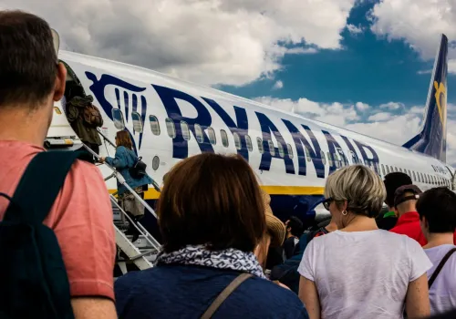 Nowe zasady lotu z bagażem w Ryanair są za rogiem. Uważaj, żeby nie było niespodzianki