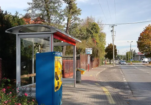 Zmiany na przystanku „Brata Alberta” w Warszawie. Autobusy zatrzymają się w innym miejscu.