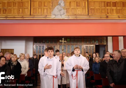 40-lecie parafii św. Jerzego w Porębie. Jubileusz z udziałem abp. Wacława Depo