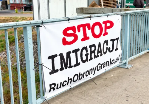 Biznes chce pracowników z zagranicy – ale kto pokryje wszystkie koszty migracji?