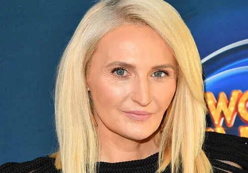 Zdradził ją Jan Wieczorkowski, rozpadło się jej małżeństwo. Co tak naprawdę stoi za burzliwym życiem miłosnym Reni Jusis?