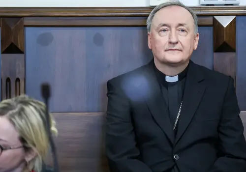 Prawo wkroczyło do kurii. Bezprecedensowy wyrok w sprawie biskupa Jeża