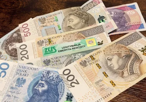 Waloryzacja emerytur wyższa niż zakładano. Tyle zyskają emeryci w 2027 roku