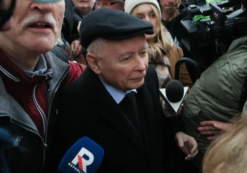 Jarosław Kaczyński przesłuchany w prokuraturze. Zabrał głos po wyjściu