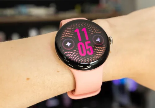 Pixel Watch ma problem. Zamiast 48, wytrzymuje 12 godzin na baterii