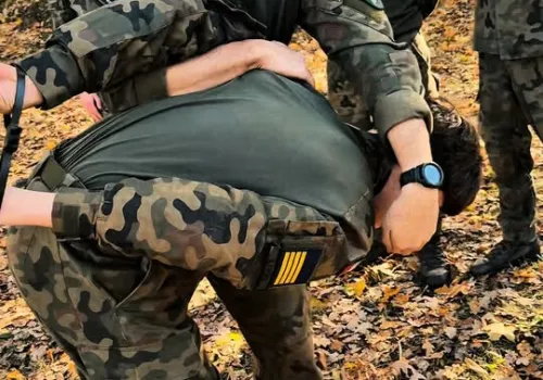 Młodzi kadeci ze Stargardu szkolą się pod okiem żołnierzy 12. Brygady Zmechanizowanej