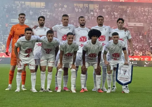 Pary 1/8 finału Pucharu Polski w piłce nożnej. Derby Podkarpacia i Wielkopolski