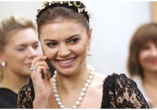 "Kochanka" Putina na nowych zdjęciach. Jest nie do poznania