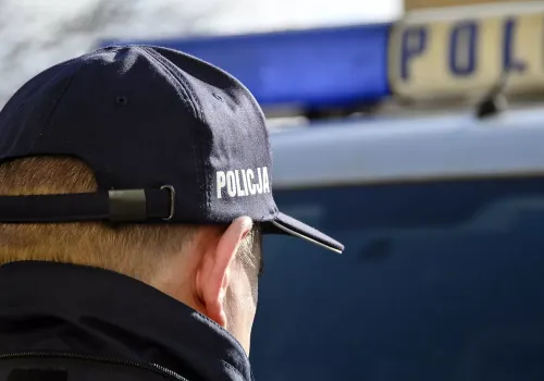 Chciały mu pomóc, wtedy wyciągnął nóż. Atak na pracownice krakowskiej apteki