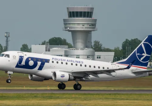 LOT żegna swoje najmniejsze samoloty – dziś ostatni lot. Mieli je pierwsi na świecie i służyły im aż 22 lata