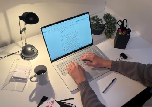 Spędziłem kilka dni z laptopem HP Omnibook 3. Pracujący studenci docenią ten sprzęt