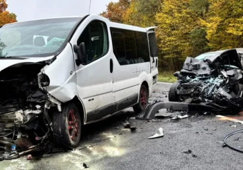 Tragiczny bilans końca października na drogach powiatu pleszewskiego: Dwa poważne wypadki, jedna ofiara śmiertelna.