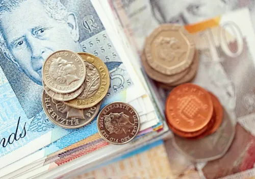 3 miliony rodzin traci 4700 funtów, które im przysługują. Ujawnia DWP