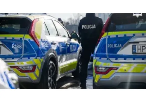 Elektryczne crossy i hulajnogi sieją postrach wśród spacerowiczów. Policja bezradna