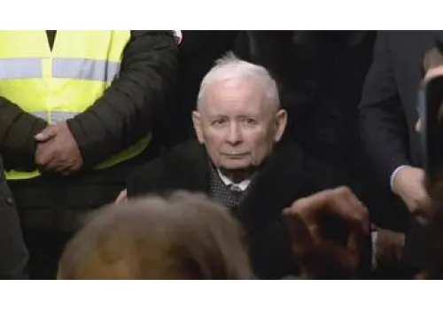 Kaczyński przed siedzibą Trybunału Konstytucyjnego. Apeluje do prezydenta