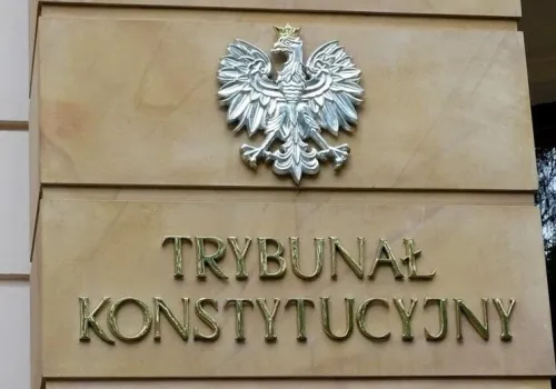 Policja na terenie TK. Trzy osoby zatrzymane