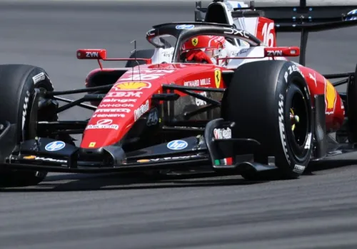 Leclerc zdeklasował rywali w FP1 GP Meksyku. Aż 10 zespołów postawiło na młodych kierowców