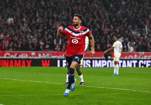 Złota zmiana Giroud w derbach! Skóraś za to z ławki nie wstał