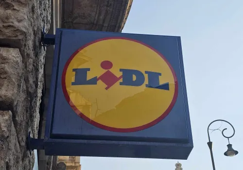 Gigantyczna promocja w Lidlu! Aż 8 sztuk w cenie 4. Oferta tuż przed Wszystkimi Świętymi