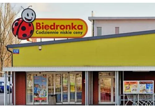 Zwrot przed 1 listopada. Dyskonty podjęły decyzję ws. godzin otwarcia