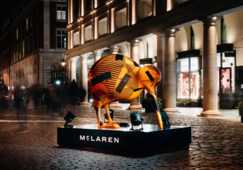 McLaren postawił wielki pomnik Kiwi. To zwiastun nowego modelu