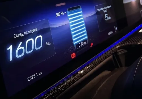 To już się dzieje. Europejski kraj wprowadza podatek od jazdy elektrykami