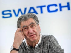 „Bankierzy chcą, byśmy zarabiali jak najwięcej pieniędzy. Cieszyliby się, gdybyśmy przenieśli produkcję do Chin”. Szef Swatch Group odpiera zarzuty inwestorów