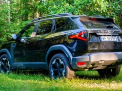 Czy nowa Dacia Duster ma solidne wnętrze? Top Gear ocenia po pół roku użytkowania