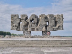 81. rocznica likwidacji niemieckiego obozu na Majdanku. Pamięć o ofiarach i świadectwo Zacheusza Pawlaka