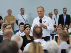 Tusk poproszony o 