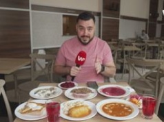 Pomidorówka za niecałe 7 zł i pierogi dla turystów. Od 65 lat ten bar mleczny karmi tak samo