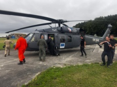 Black Hawk z czeskimi strażakami leci gasić pożary w Bułgarii