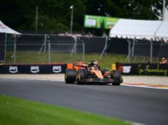 Piastri pokonuje Norrisa i wygrywa GP Belgii w zmiennych warunkach pogodowych