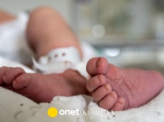 12-letnia dziewczynka została matką. Ojcem dziecka może być brat nastolatki