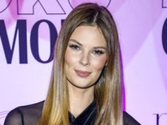Małgorzata Tomaszewska wybrała się z dziećmi nad morze. Pokazała rodzinne zdjęcie z OJCEM swojej córki