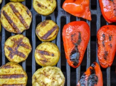 Wegetariański grill – 3 pyszne przepisy na wyjątkowe dania z grilla