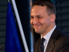 Ambasador USA w Polsce ostro odpowiada Sikorskiemu. Poszło o Izrael