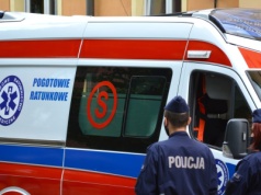 Groźny wypadek podczas imprezy motoryzacyjnej. Kobieta w szpitalu