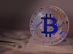 Znana postać z branży krypto grzmi — Bitcoin może spaść do 100 000 USD przez problemy makroekonomiczne!