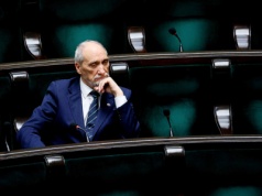 Sejm zdecyduje o immunitecie Macierewicza. Netanjahu chce okupacji całej Strefy Gazy. 5 ważnych tematów | Sejm zdecyduje o immunitecie Macierewicza. Netanjahu chce okupacji całej Strefy Gazy. 5 ważnych tematów na dziś